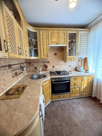 Миру вул., 9