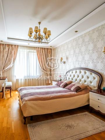Святоюріївська вул., 22