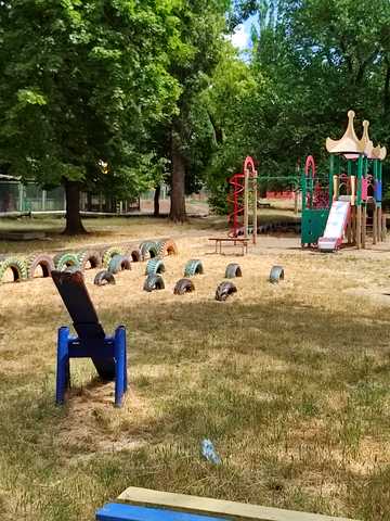 Жоліо Кюрі вул., 52
