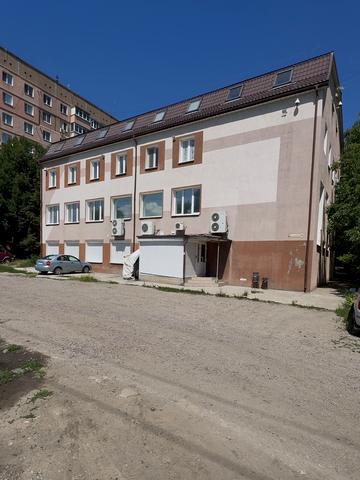 Героїв України вул. (Героїв Сталінграду), 12б