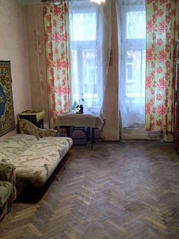 Пекарська вул., 36