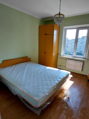 Ревуцького вул., 11-В