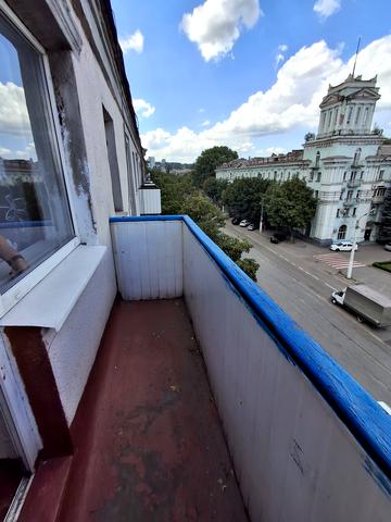 Тараса Шевченка просп. (Сировця), 13