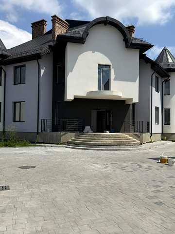 Патріарха Володимира вул., 20