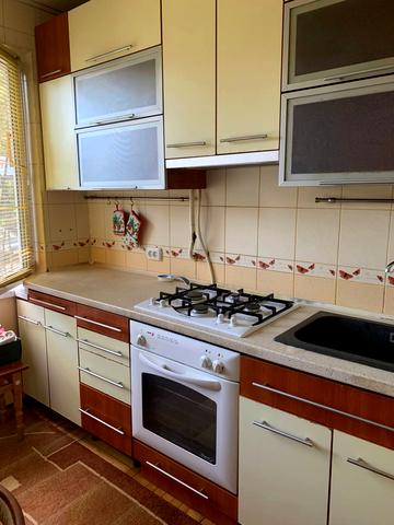 Сергія Амброса вул., 7