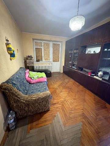 Камяногірська вул., 3