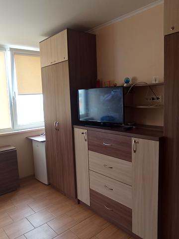 Золотий Берег бульв., 33 ц