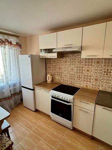 Героїв просп., 50