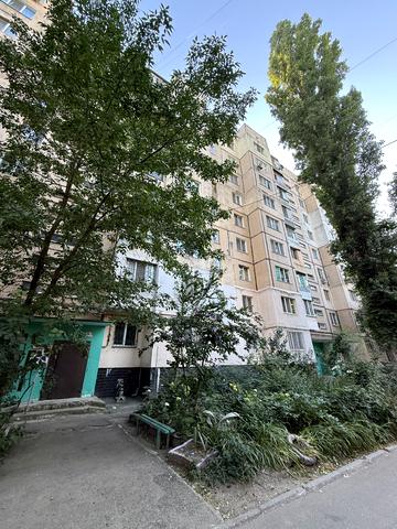 Давида Ойстраха вул. (Затонського), 22