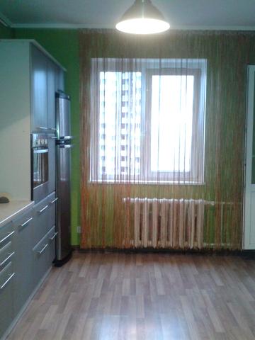 Милославська вул., 45