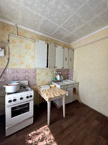 Харківська вул., 1