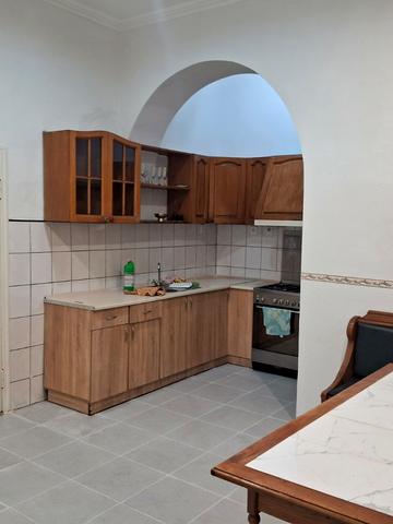 Пастера вул., 38