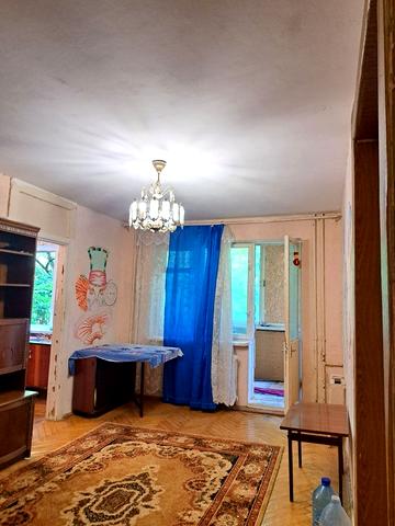 Михайла Донця вул., 18
