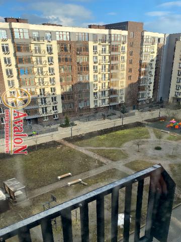Чехова вул., (Будинок 13)