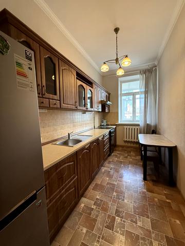 Жилянська вул., 104/24