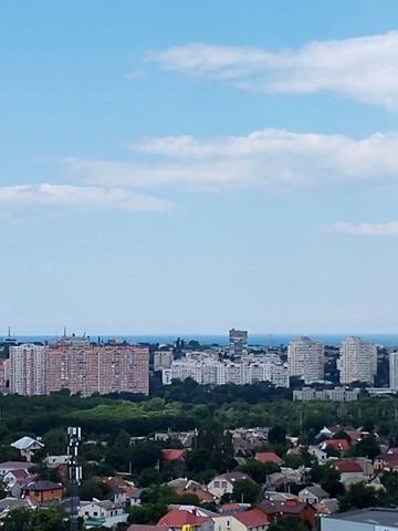 Михайла Грушевського вул., 30б