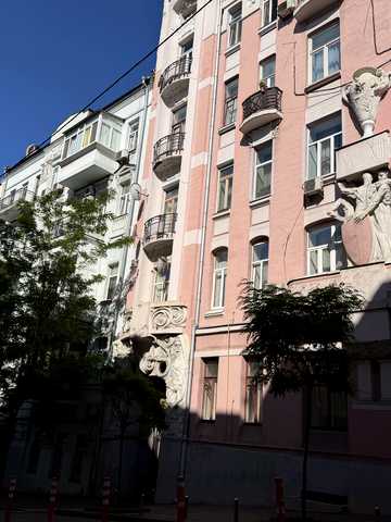 Костельна вул., 5