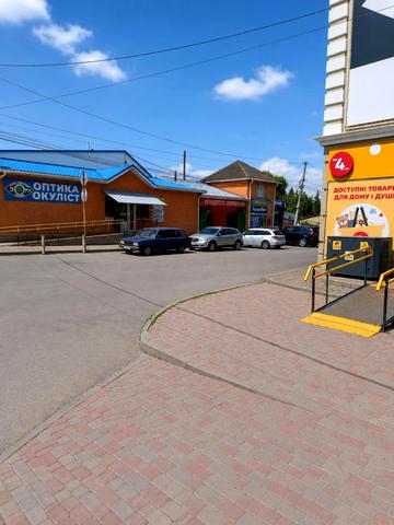 Воскресінська вул., 8