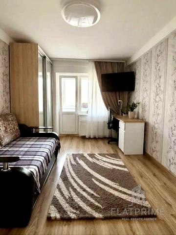 Йорданська вул. (Лайоша Гавро), 8