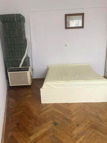 Пантелеймона Куліша вул., 5