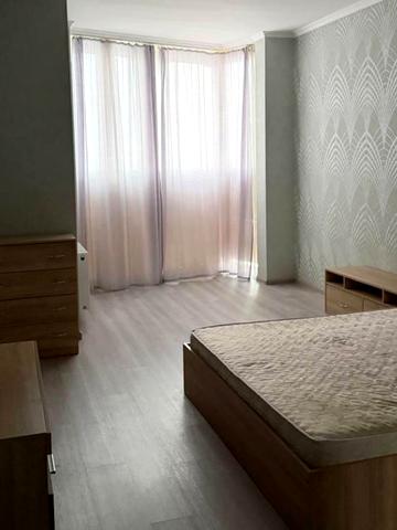 Драгоманова вул., 2-Б