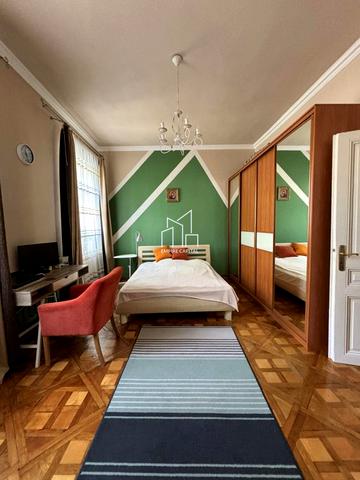Тараса Шевченка просп., 15