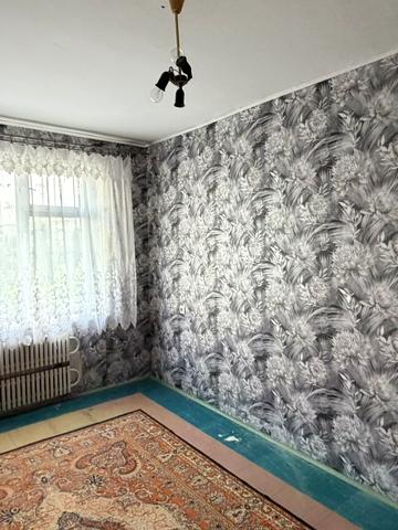 Юрія Кондратюка вул. (Комунарівська), 1