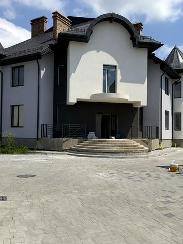 Патріарха Володимира вул., 20