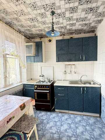 Осіння вул., 10