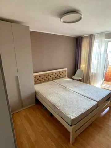 Євгена Патона вул., 6