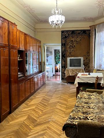 Героїв УПА вул., 50
