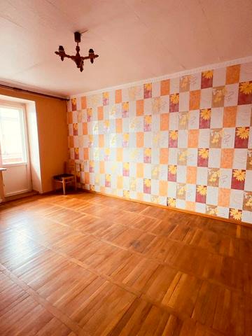 Будівельників, 40