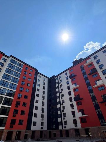 Степана Бандери вул., (Будинок 1)