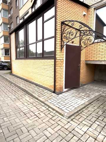 Перемоги просп. (30-річчя Перемоги), 8