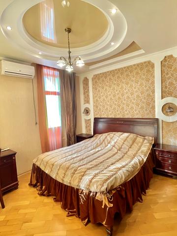 Вячеслава Чорновола просп. (), 67б