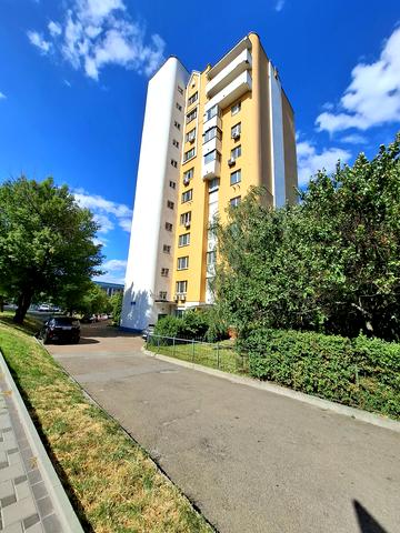 Борщагівська вул., 145