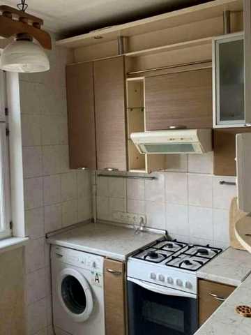 Нескорених вул. (Героїв Праці), 12д