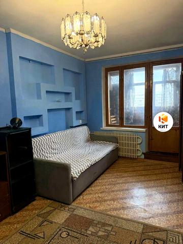 Валентинівська вул., 13а