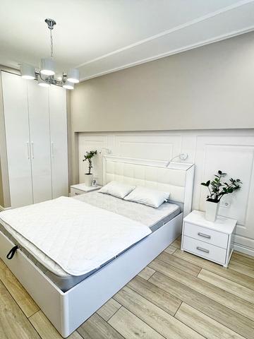 Каховська вул., 56