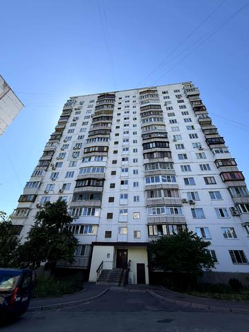 Романа Шухевича просп. (Генерала Ватутіна), 28-А