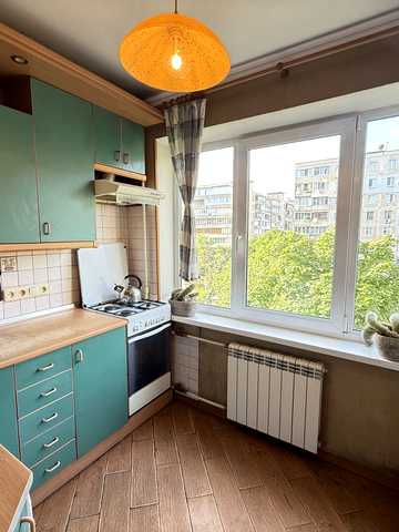 Березняківська вул., 38