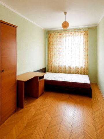 Харківських Дивізій вул., 11/2