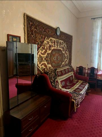Пироговська вул., 5
