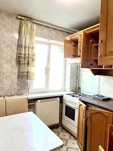 Ніжинська вул., 60