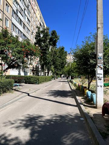 Метробудівська вул., 5