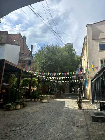 Ринок пл., 7