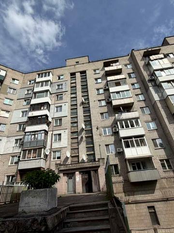 Василя Стуса просп., 19
