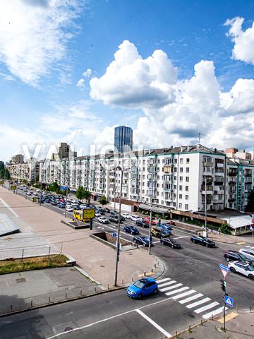 Євгена Коновальця вул. (Щорса), 3