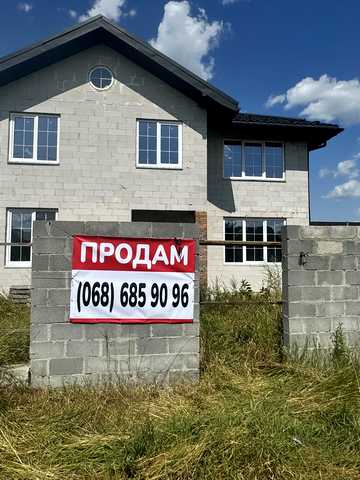 Сухомлинського, 16
