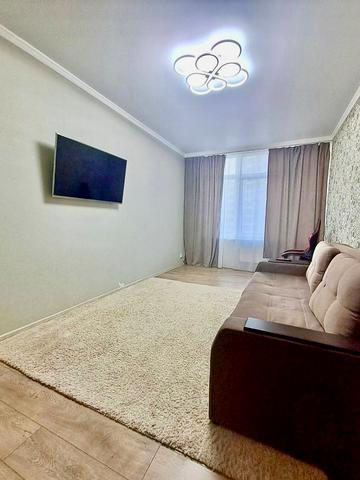 Валерія Самофалова вул. (Каманіна), 16-А/5